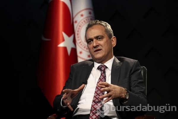 Milli Eğitim Bakanı Mahmut Özer'den okul için ara tatil açıklaması...