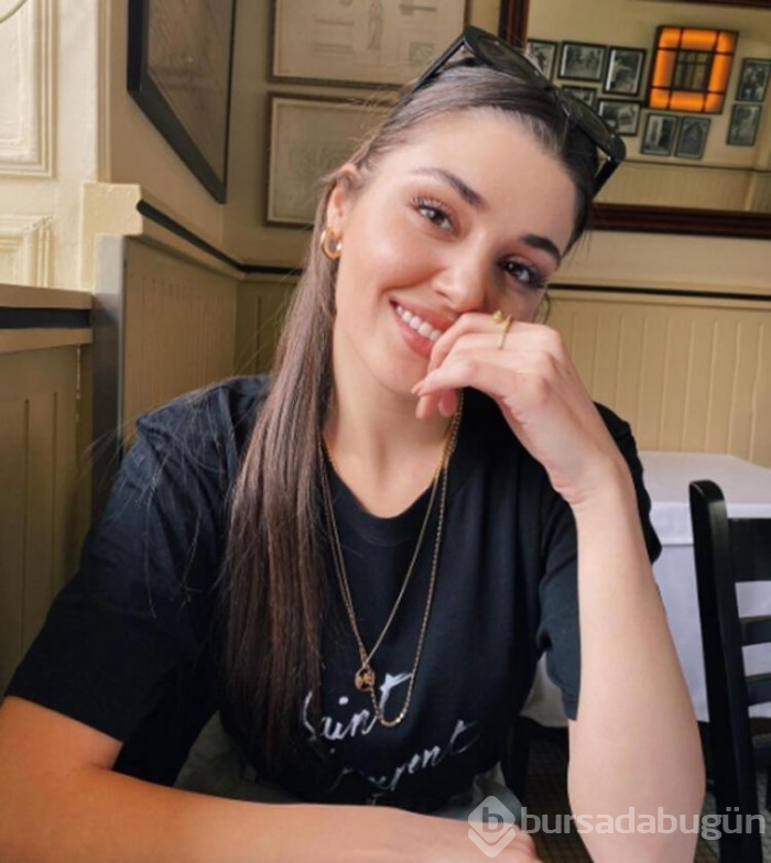 Hande Erçel'in ev haline beğeni yağdı
