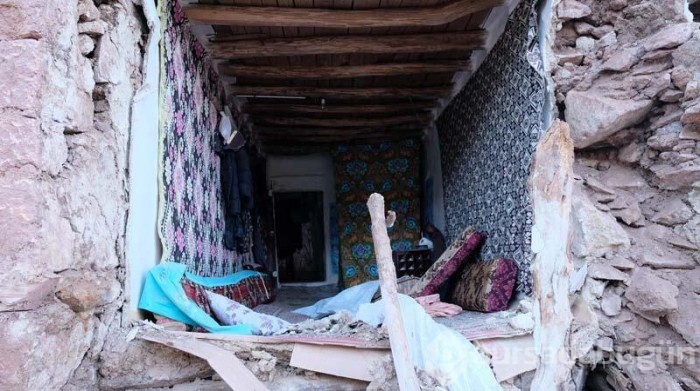 Konya'daki depremde 66 yapıda hasar oluştu
