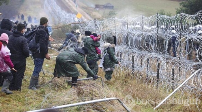 Polonya, Belarus ile göçmen krizinde Rusya'yı suçladı