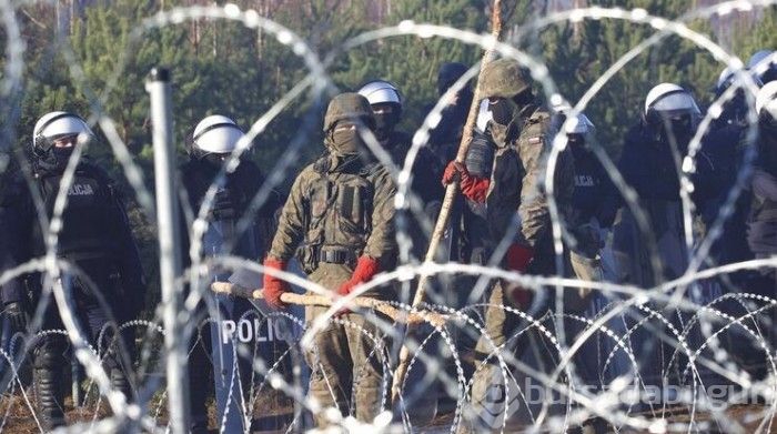 Polonya, Belarus ile göçmen krizinde Rusya'yı suçladı