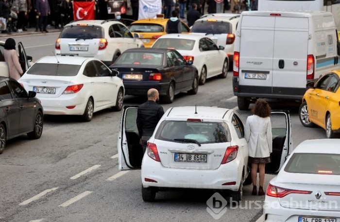 Saat 9'u 5 geçe hayat 1 dakika durdu!