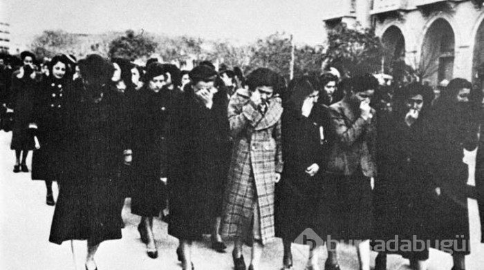 Arşivden Atatürk'ün ebediyete intikalinin fotoğrafları ve yaşananlar...