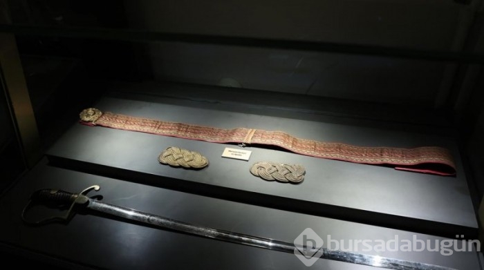 Atatürk'ün şimdiye kadar görülmemiş eşyaları halka sunuldu