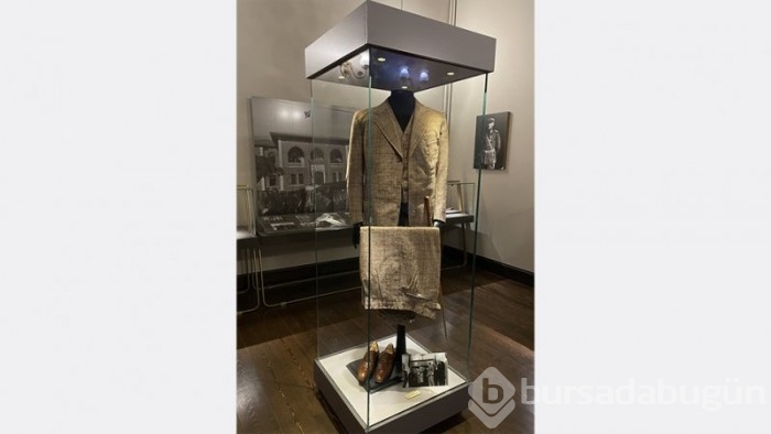 Atatürk'ün şimdiye kadar görülmemiş eşyaları halka sunuldu