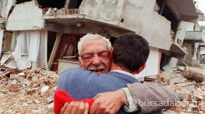 Daha dün gibi! 7,2 büyüklüğündeki depremin üzerinden 22 yıl geçti...