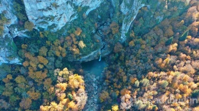  Kastamonu Pınarbaşı'ndaki Horma Kanyonu ve Ilıca Şelalesi sonbahar renklerine büründü!
