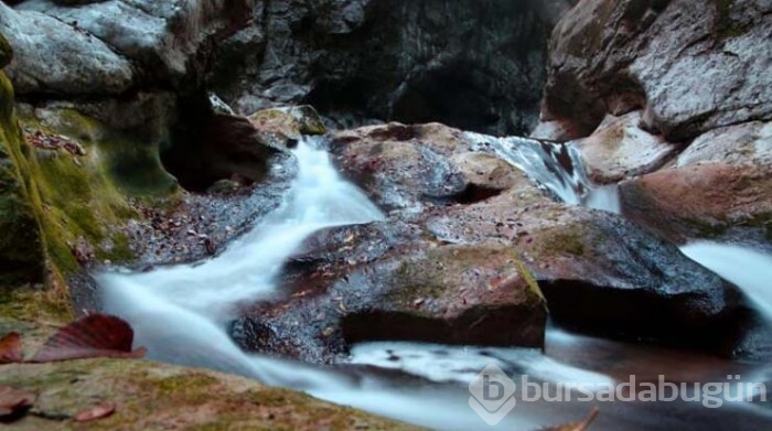  Kastamonu Pınarbaşı'ndaki Horma Kanyonu ve Ilıca Şelalesi sonbahar renklerine büründü!