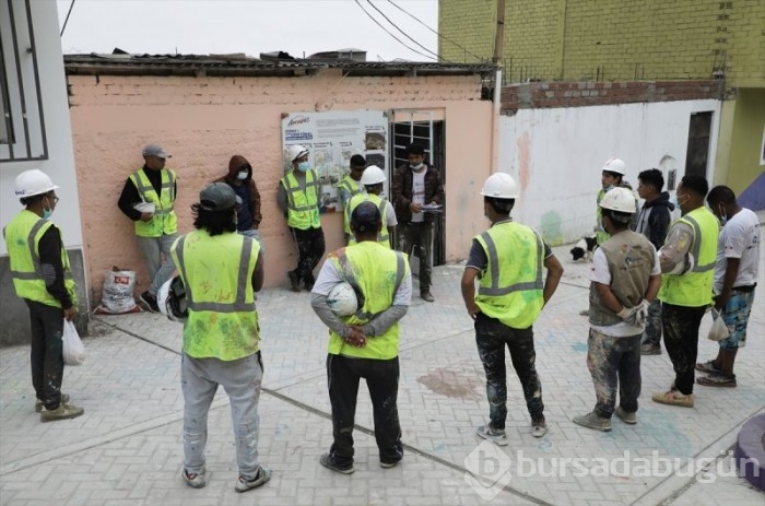 Peru sokakları rengarenk boyalarla güzelleştiriliyor