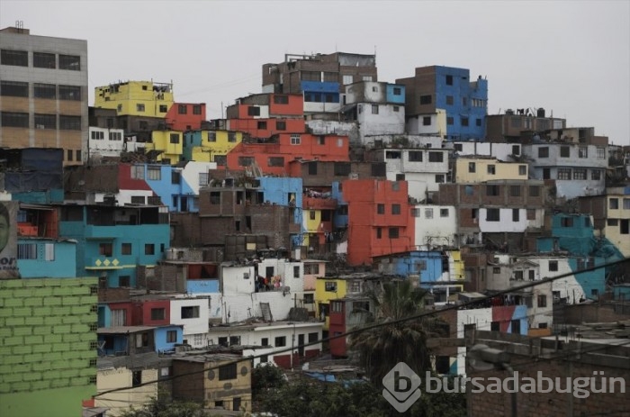 Peru sokakları rengarenk boyalarla güzelleştiriliyor