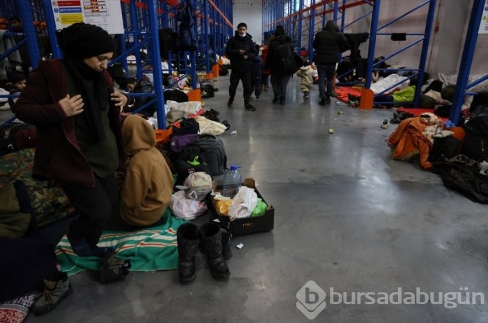 Belarus-Polonya sınırında olan göçmenlerin hayat mücadelesi