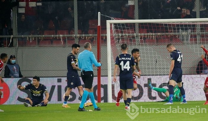 Usta yazardan Olympiakos-Fenerbahçe maçı sonrası sert sözler!