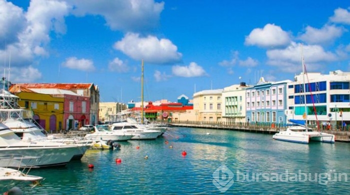 Barbados, İngiliz Kraliyet Ailesi'ne bağlılığını sonlandırıyor
