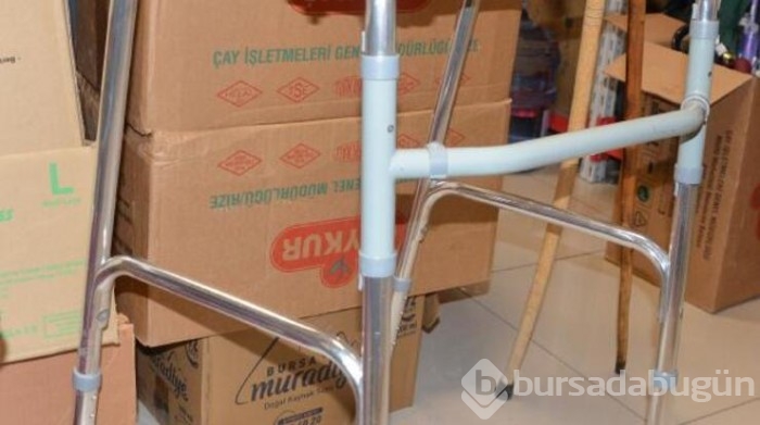 Bursa'da toplu taşıma araçlarında unutulan eşyalar şaşırttı
