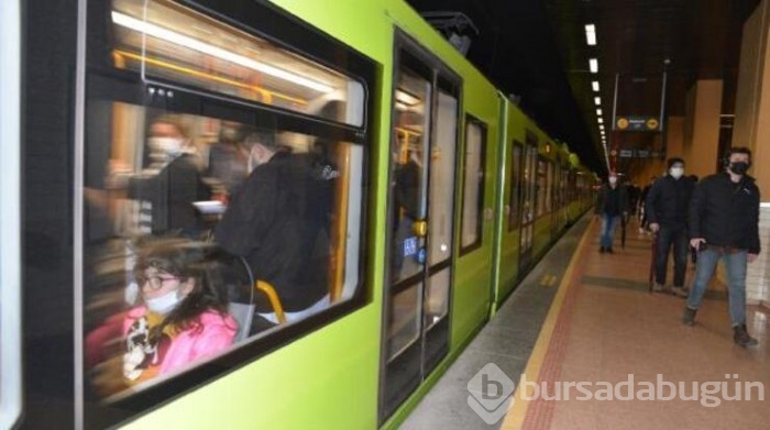 Bursa'da toplu taşıma araçlarında unutulan eşyalar şaşırttı
