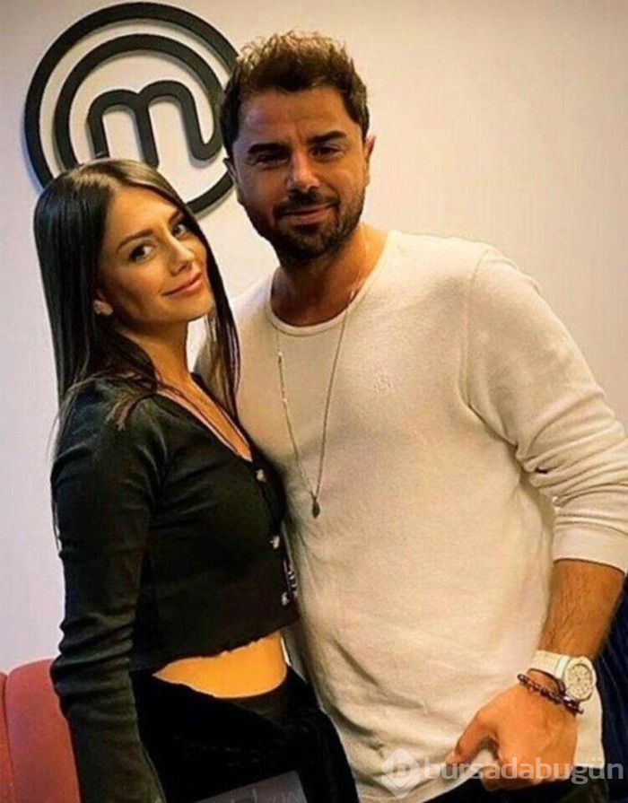 MasterChef'e veda eden Pelin Zaman'ın şarkıcı sevgilisi!
