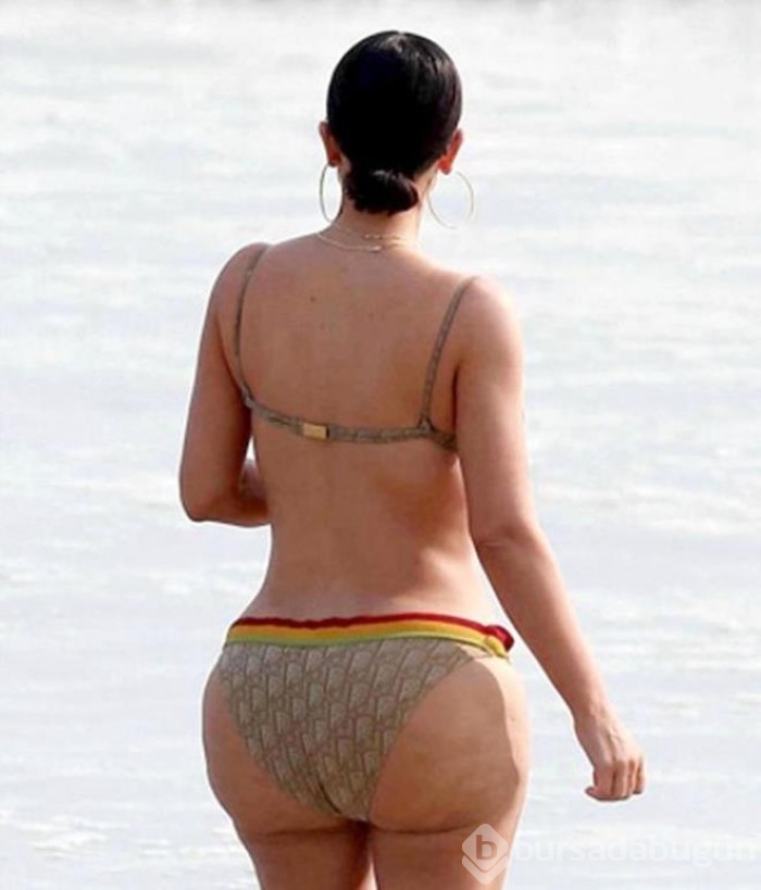 Kim Kardashian tulum taytıyla dikkatleri üzerine çekti...