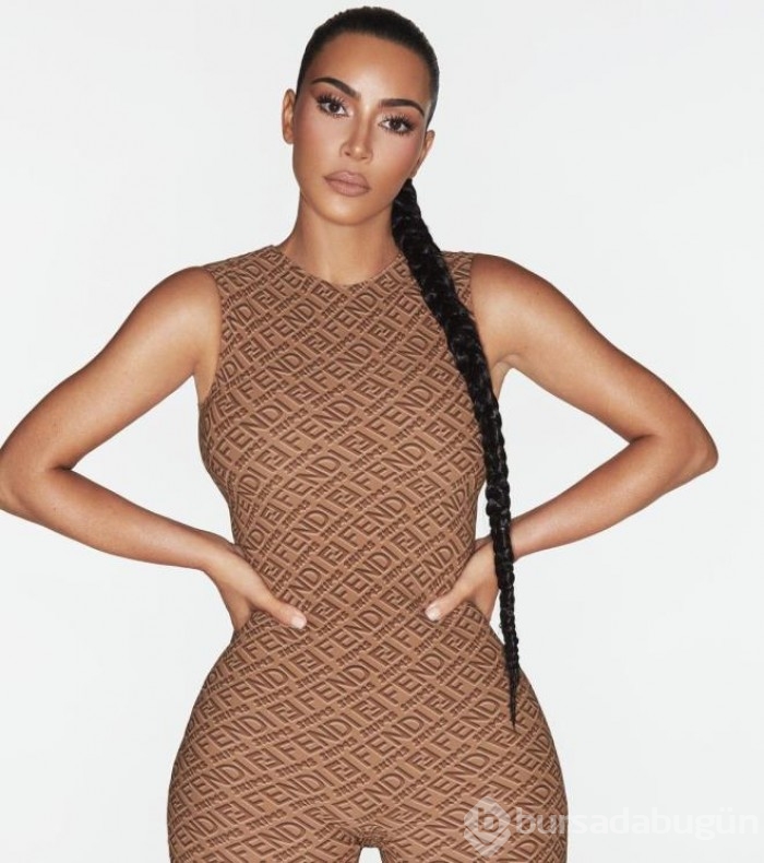 Kim Kardashian tulum taytıyla dikkatleri üzerine çekti...
