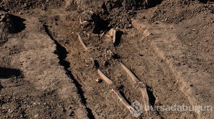 Hamaç Höyük kazısında nekropol bulundu
