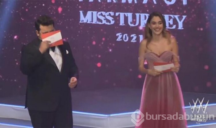 Berfu Yenenler elbisesine gelen eleştiriye sessiz kalmadı
