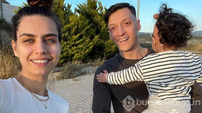 Mesut Özil kolunda servet taşıyor!