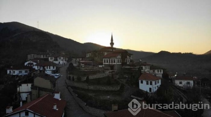 Bu evler görenleri tarihi yolculuğa çıkarıyor
