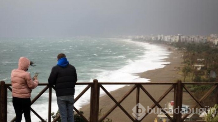 Antalya'da şiddetli fırtına!