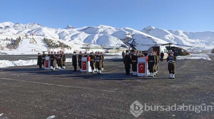 Irak'ın kuzeyindeki Hakkari'de 3 şehit için askeri tören!