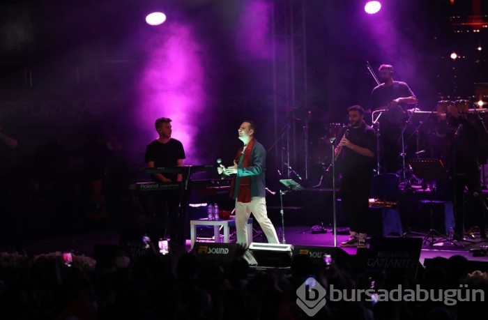 Oğuzhan Koç'a büyük ilgi!