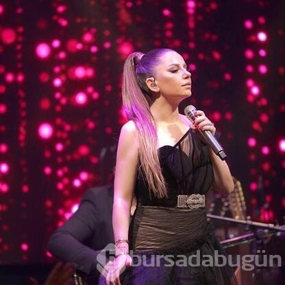 Merve Özbey 2022 sürprizlerini açıkladı
