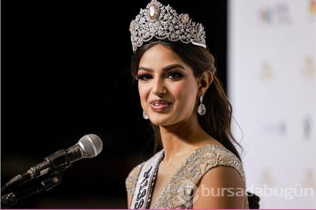 Hindistan güzeli Harnaaz Sandhu, 2021 Kainat Güzeli seçildi: 'Miyavlayarak' tacı taktı
