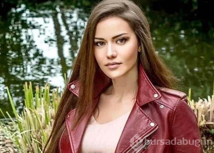 Fahriye Evcen güzelliğiyle büyüledi!