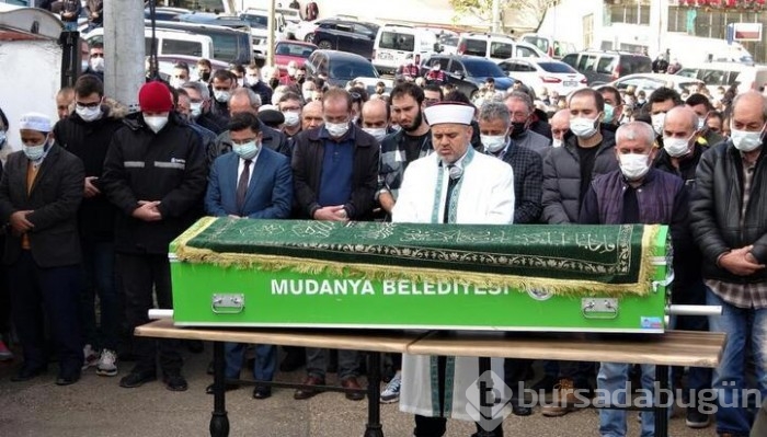 6.5 aylık hamileydi koronavirüse yenildi
