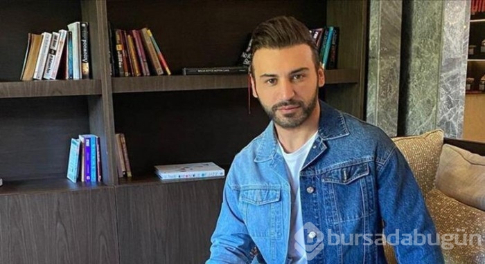 Emre Kaya podyumda...