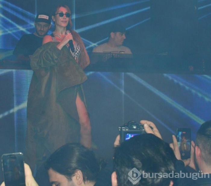 Hande Yener: Taş gibiyim!