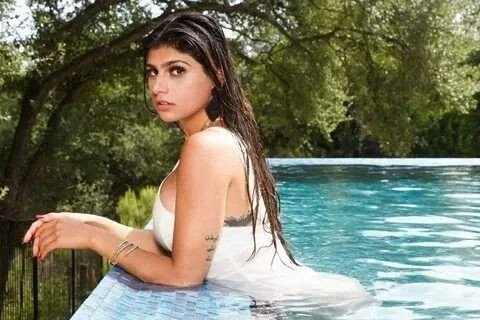 Kızı için video çeken Mia Khalifa'ya tepki yağdı!