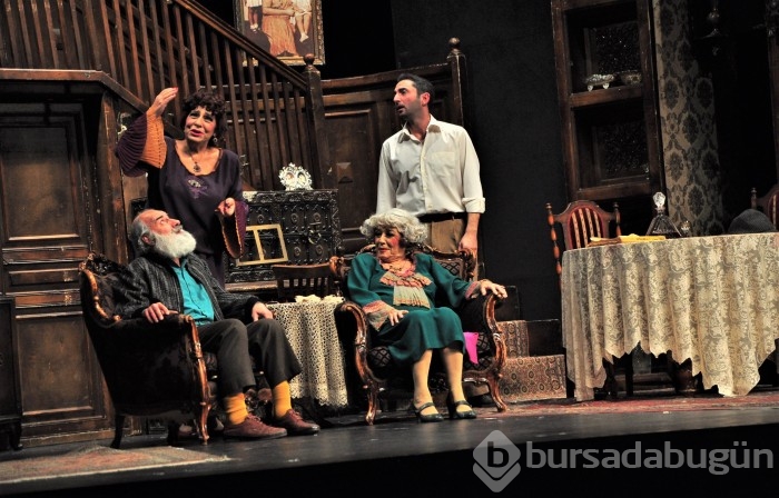 ''Ahududu'' Bursa'da büyük beğeni topladı
