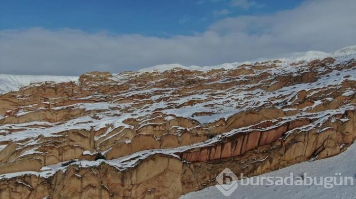 Dünya'daki Mars'a kar yağdı!