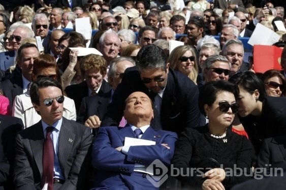 Politikanın ciddiyetini kaybettiği komik anlar...
