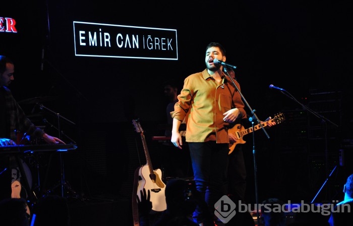 Emir Can İğrek Bursa'yı şarkılarıyla salladı