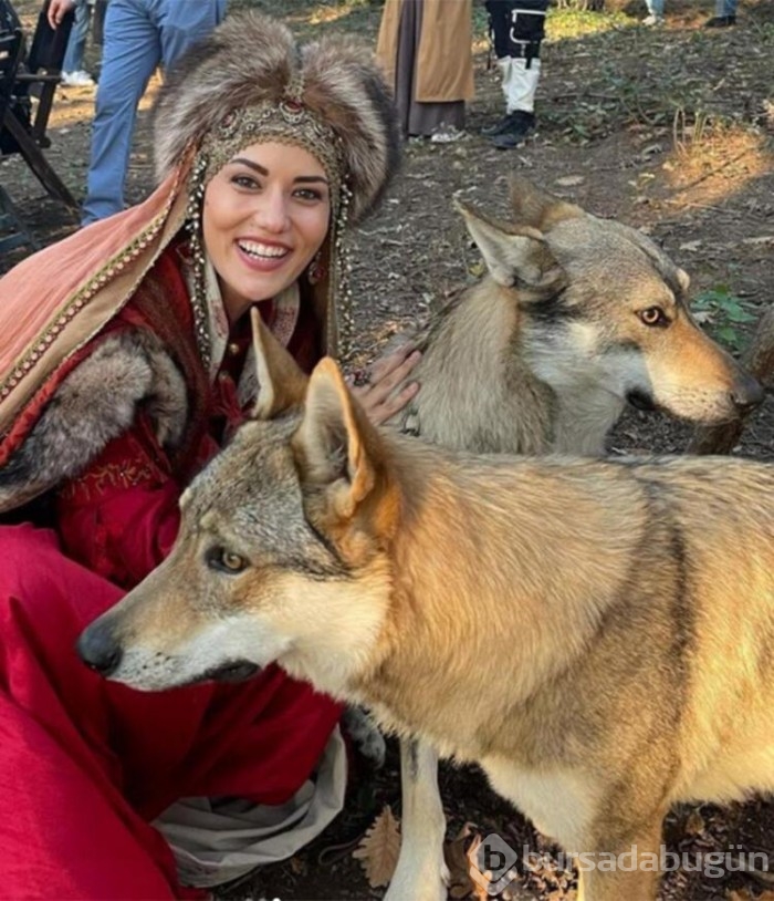 Fahriye Evcen, Burak Özçivit'in doğum gününü kutladı