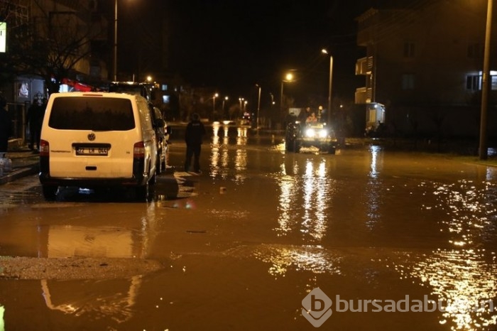 Edirne Uzunköprü'de dereler taştı, yollar ulaşıma kapandı! 