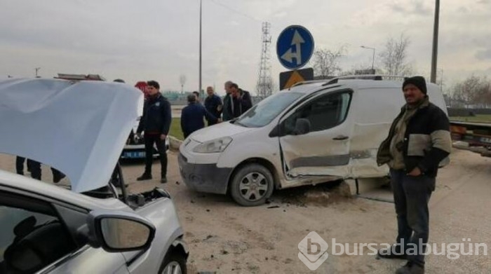 Bursa'da kaza yerinden geçerken, yaralının oğlu olduğunu gördü
