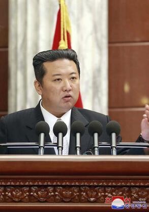 Kim Jong-un bir deri bir kemik kaldı!