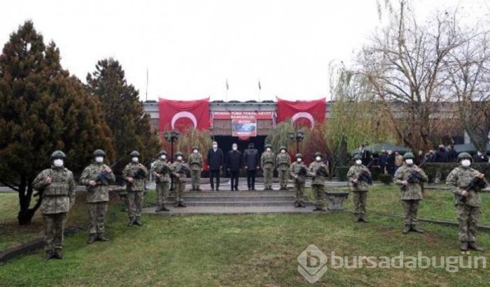 Bakan Akar Mehmetçik ile bir araya geliyor...
