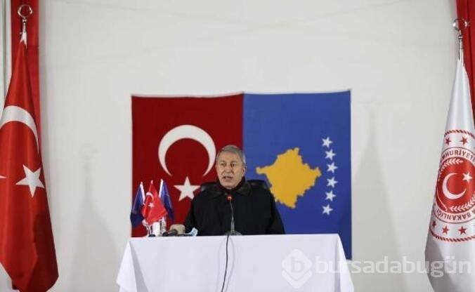 Bakan Akar Mehmetçik ile bir araya geliyor...