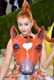 2021 MET Gala'nın en ilginç kıyafetleri!
