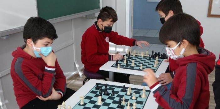 Koronavirüs vakaları 3 kat arttı!