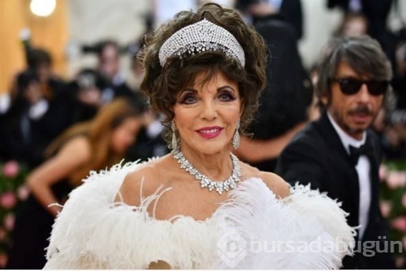 Joan Collins dört evliliğindeki sırları anlattı
