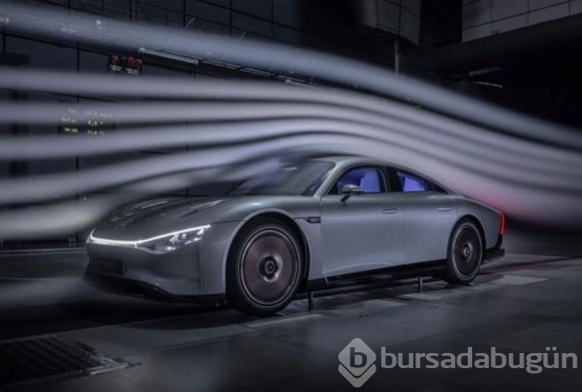 Mercedes-Benz yeni elektrikli modelini tanıttı